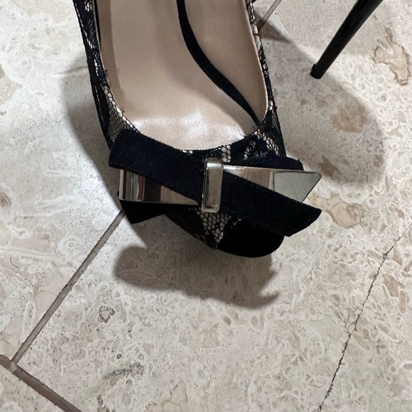 Guess platform pumps - Picture 3 of 4